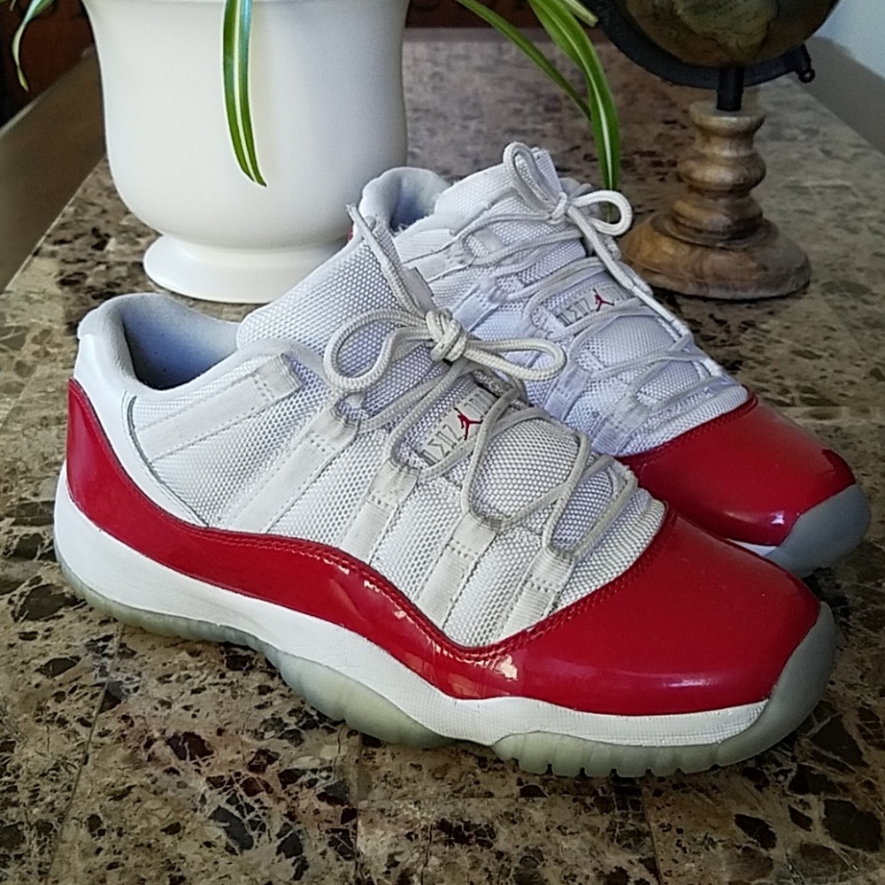 Air Jordan 11 Retro Low